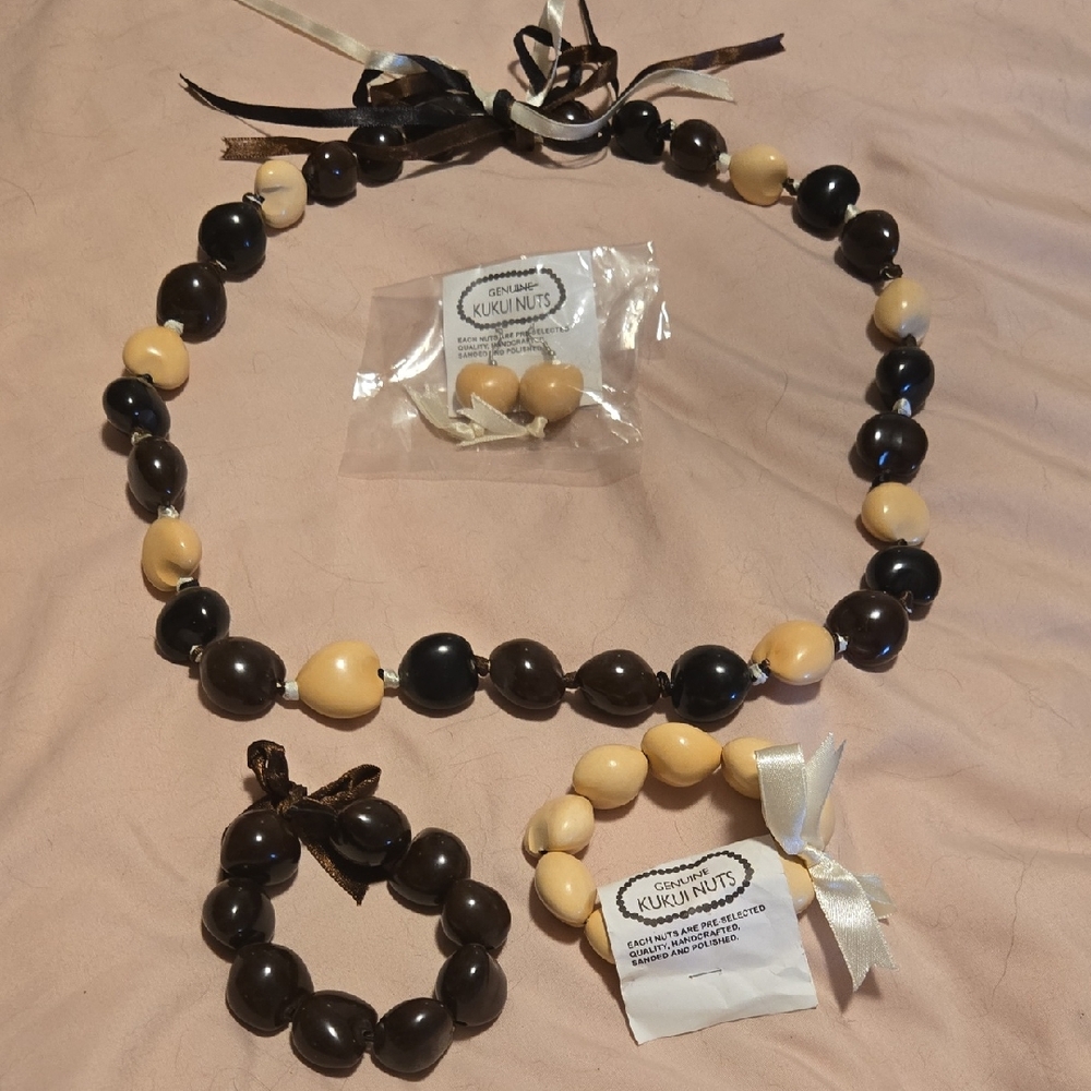 Hawaiian Kukui Nuts Jewelry